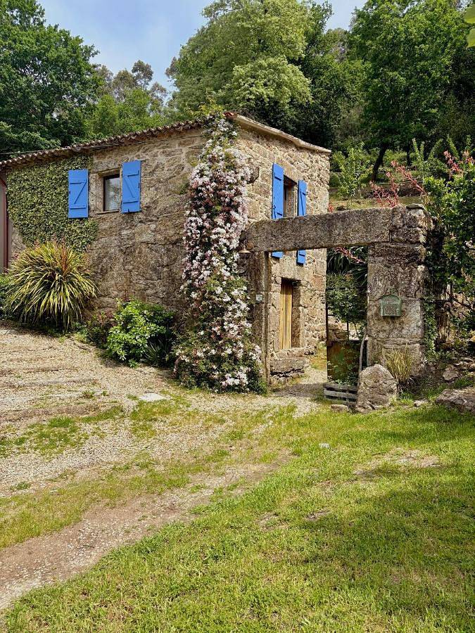 Casa rural para 3 personas, con Balcón y Terraza además de Jardín y Piscina en Creciente (Pontevedra)