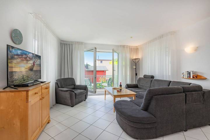 Ganze Wohnung, Waldhaus Fewo 14 Lina - ruhige zentrale Lage in Zempin, Usedomer Norden