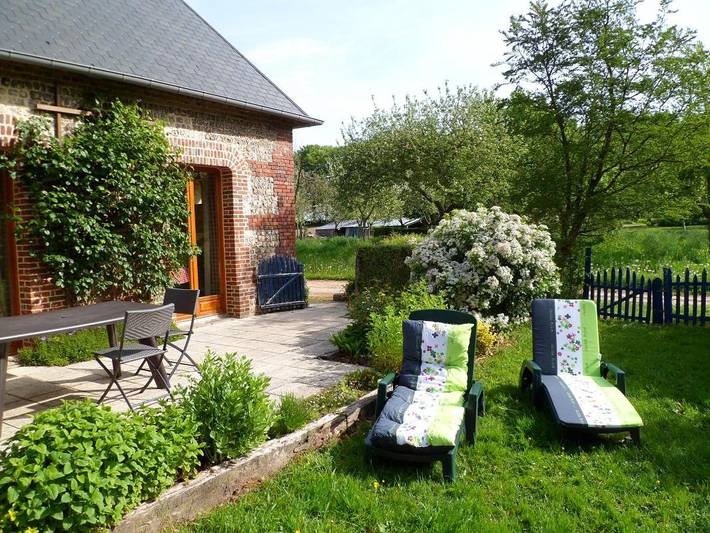 Gîte pour 5 personnes, avec Terrasse et Jardin