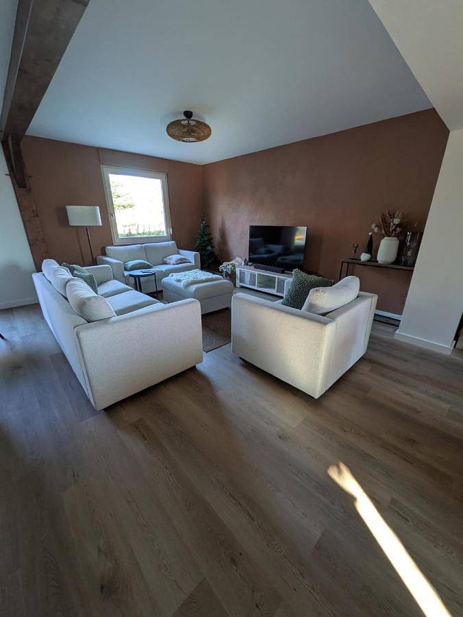 Location de vacances pour 12 personnes, avec jardin, animaux acceptés dans La Neuville-aux-Joûtes - 4