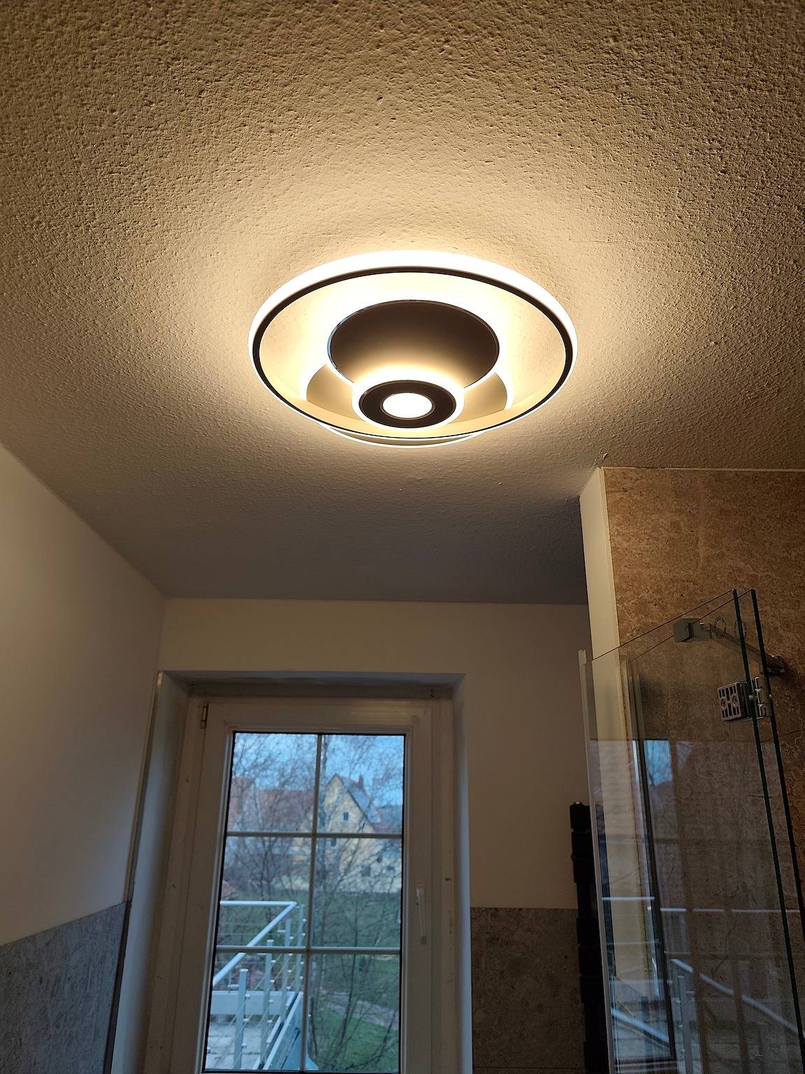 Ganze Wohnung, Ferienwohnung Rosengarten mit großer Dachterrasse in Klipphausen, Meißen Region