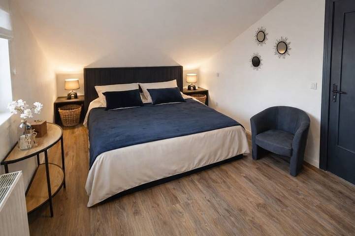 Location de vacances pour 12 personnes, avec jacuzzi à Espère - 4
