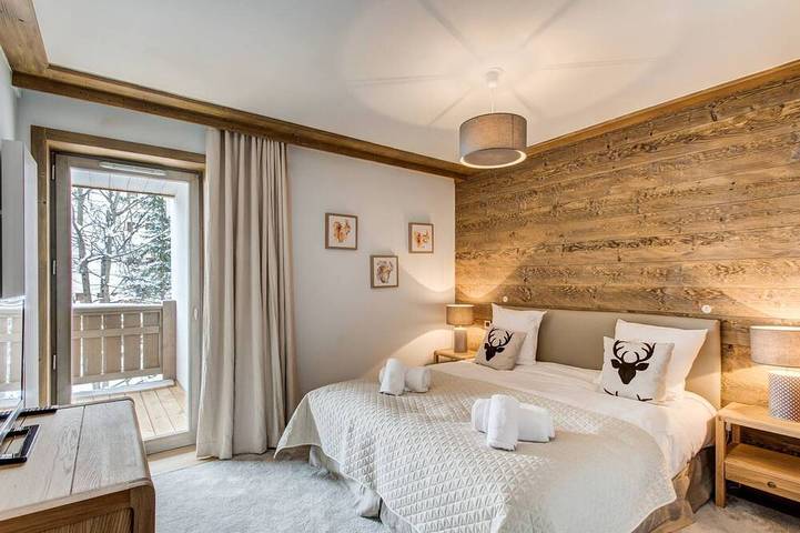 Entire apartment, Modern apartment with parking, close to slopes in Courchevel Village in Saint-Bon-Tarentaise, Massif de la Vanoise