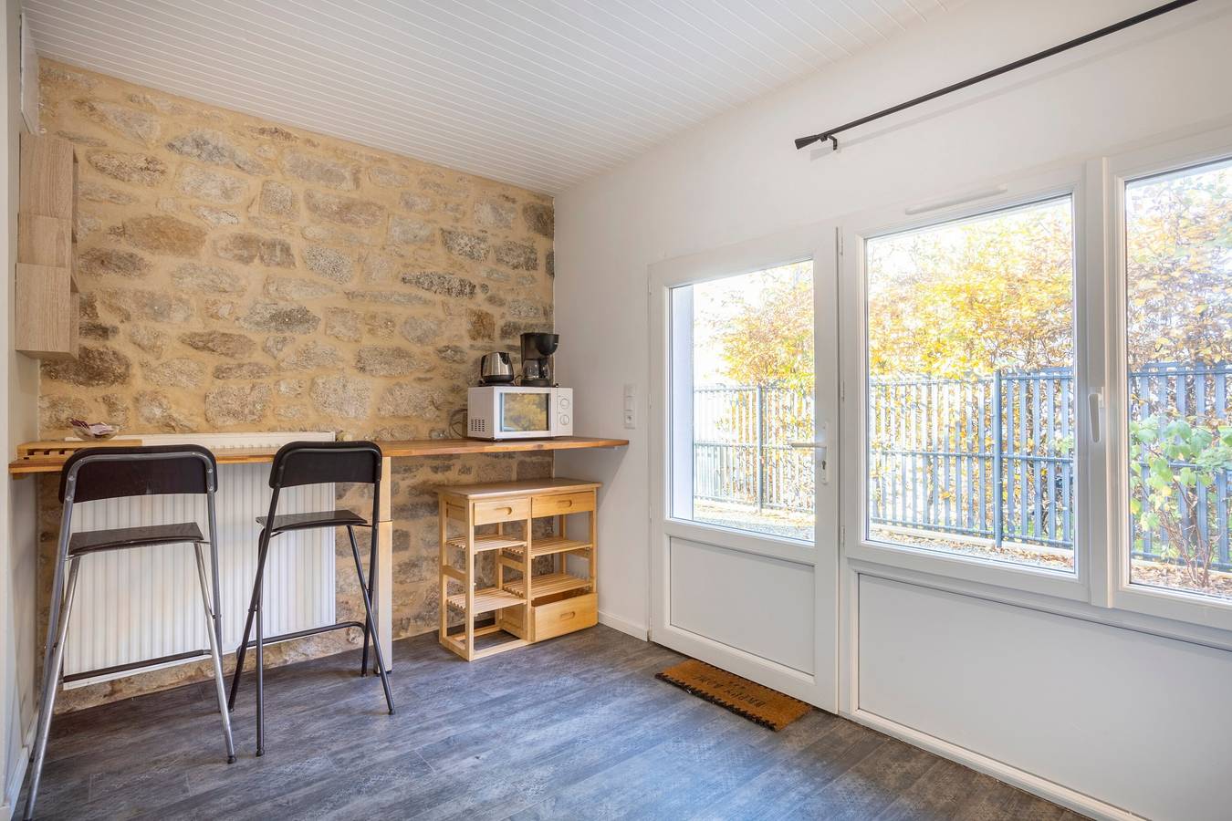 Studio entier, Studio « De La Vallée Du Stangala » avec terrasse privée et Wi-Fi in Ergué-Gabéric, Région de Quimper