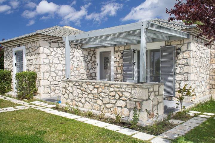 Villa per 4 Persone  + 2 Bambini ca. 70 qm in Agrilia, Isole ioniche (Zakynthos) in Zante