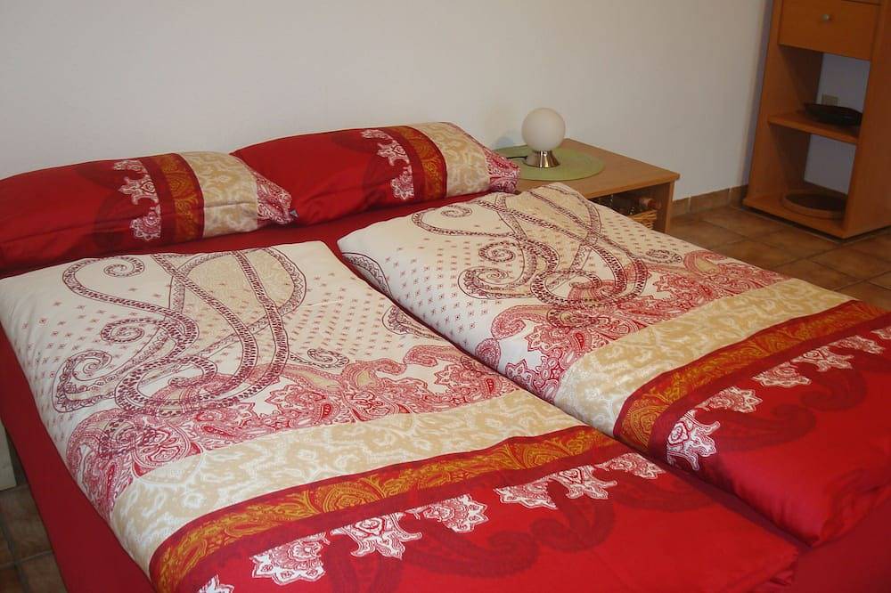 Ganze Wohnung, Gemütliche Ferienwohnung (70qm) mit großem Garten in Großeibstadt, Rhön-Bayern