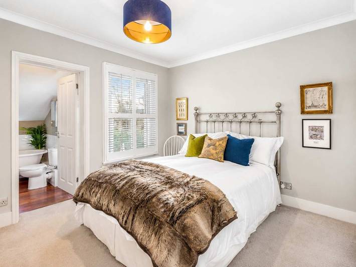 Apartment for 7 people, with terrace and garden in Hertfordshire