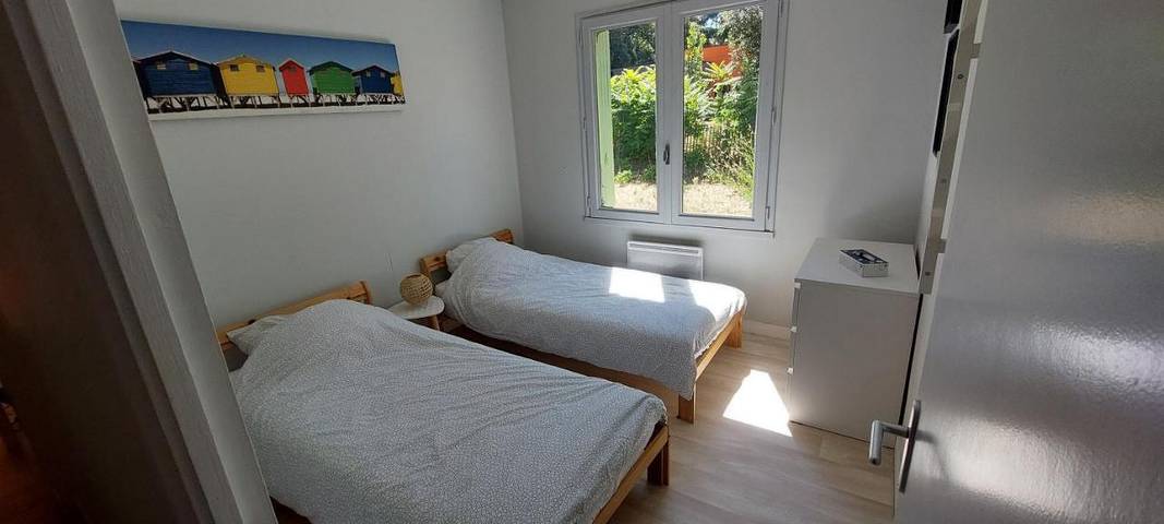 Location de vacances pour 6 personnes, avec terrasse ainsi que jardin et vue à Longeville-sur-Mer - 4