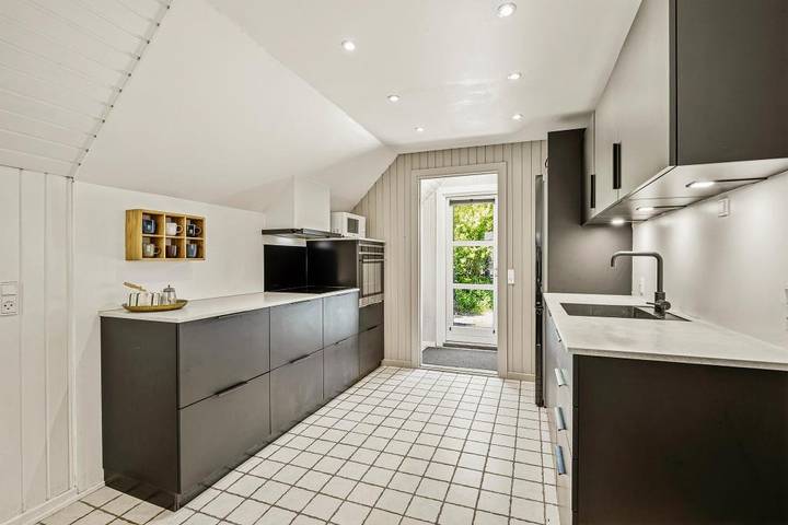 Ferienhaus für 6 Personen, mit Balkon/Terrasse und Whirlpool sowie Pool und Sauna in Blavand - 4