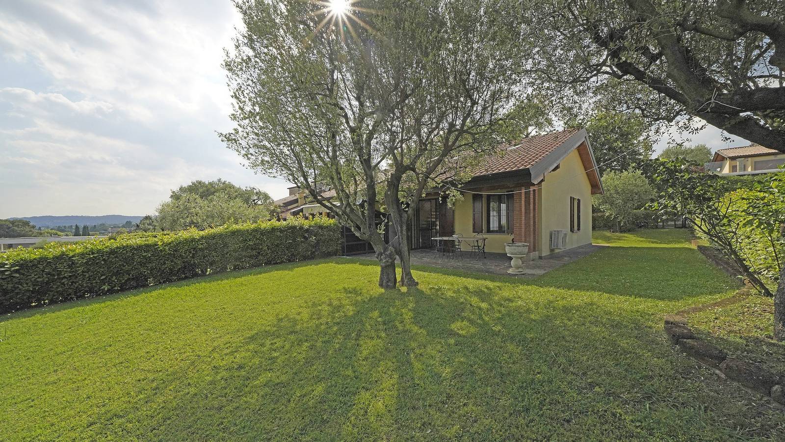 Garda Prestige Retreat in Moniga del Garda, Prealpi Gardesane