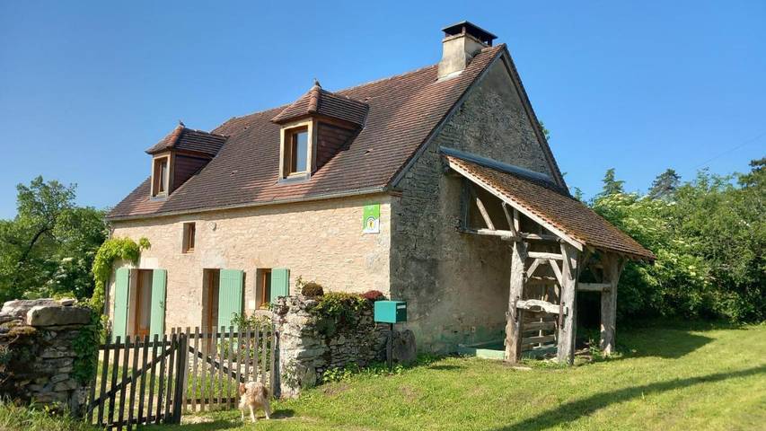 Location de vacances pour 4 personnes, avec terrasse à Montvalent