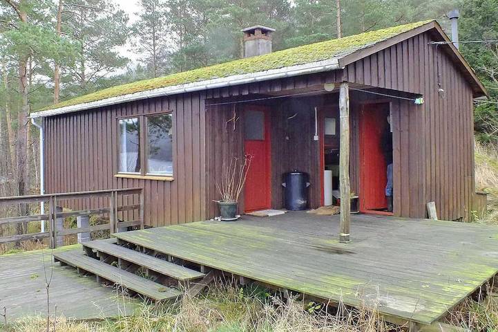 Feriehus for 5 personer, med terrasse, dyr tillatt i Farsund 