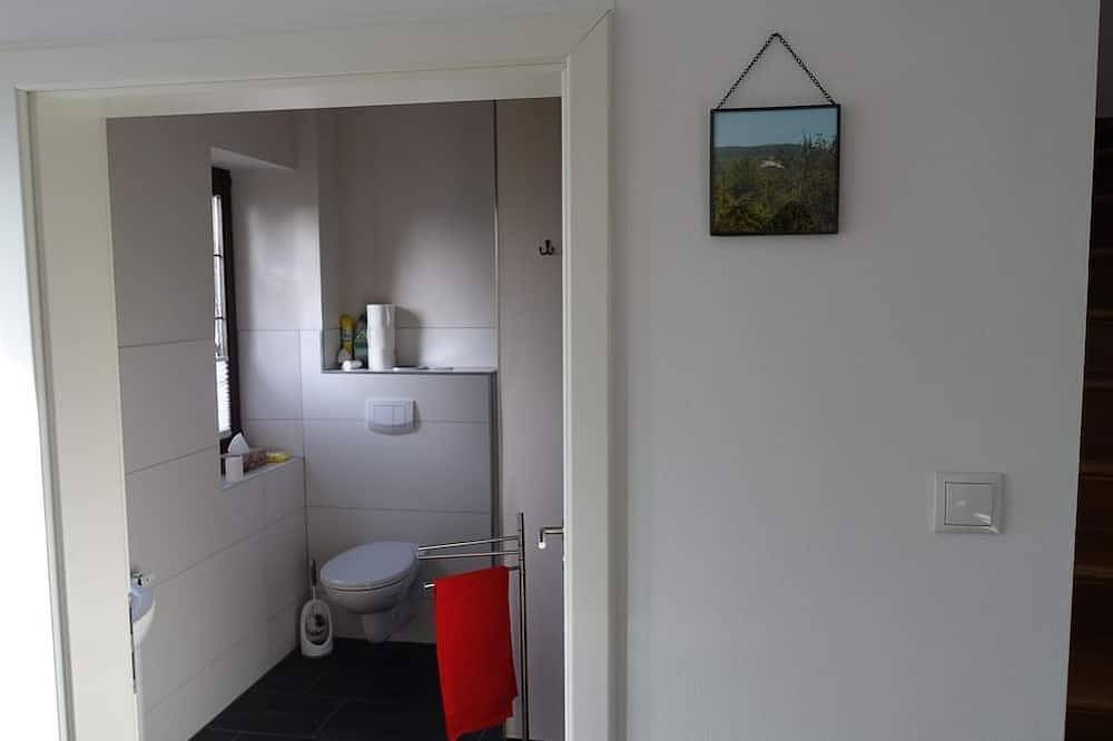 Ganze Wohnung, Ferienwohnung Margarete - Appartement/Fewo, Dusche, Wc, 1 Schlafraum in Bad Bergzabern, Südliche Weinstraße