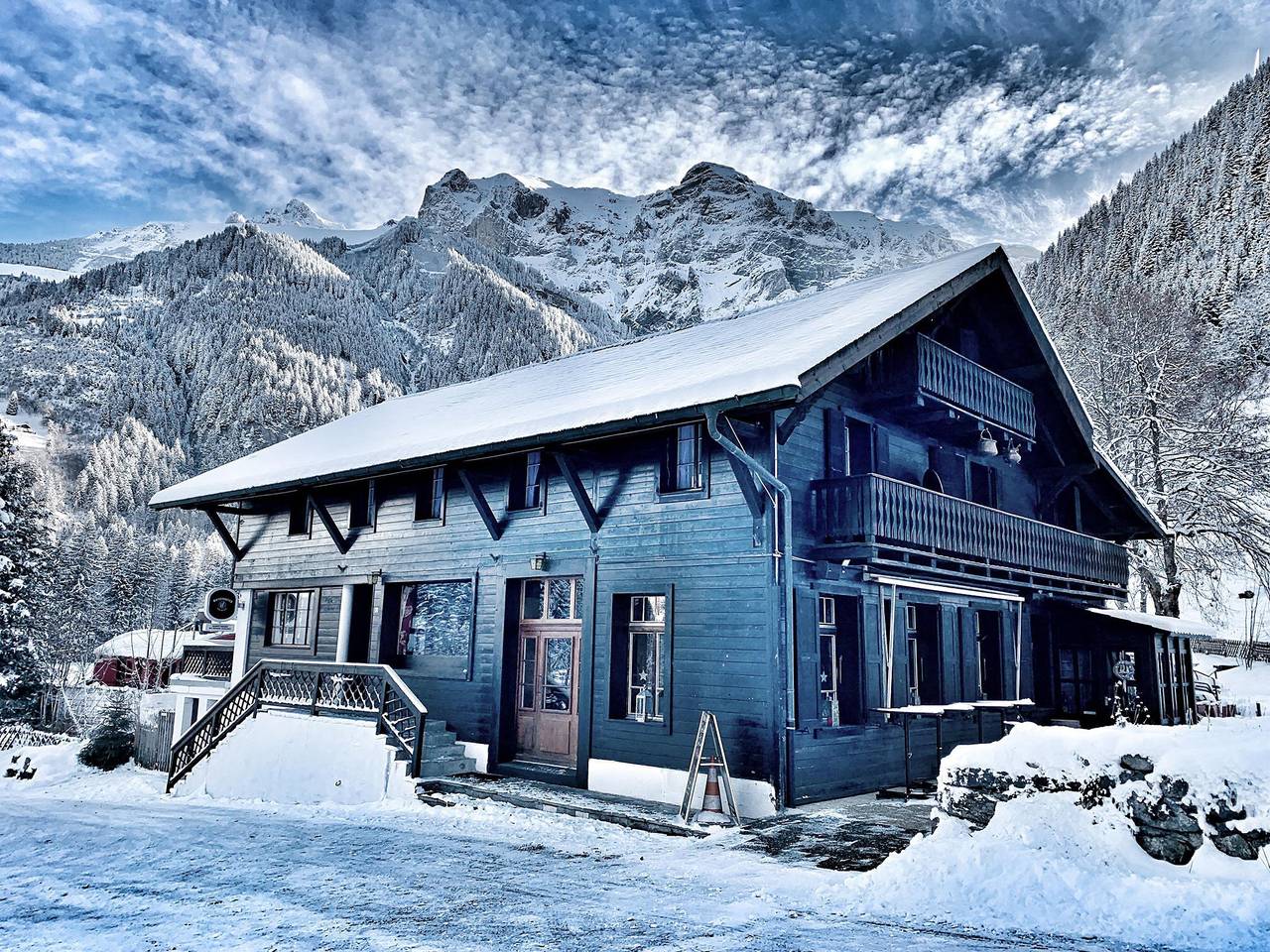 Guest House du Grand Paradis - Doppelzimmer in Champéry, Portes du Soleil