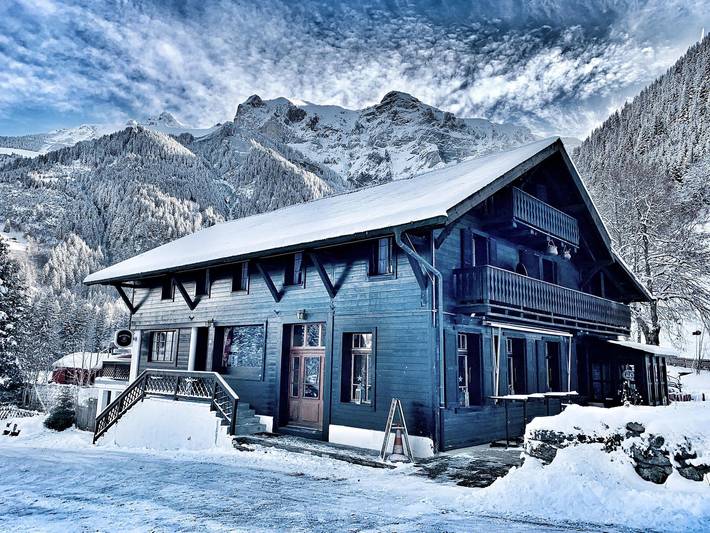 Guest House du Grand Paradis - Doppelzimmer in Planachaux, Champéry