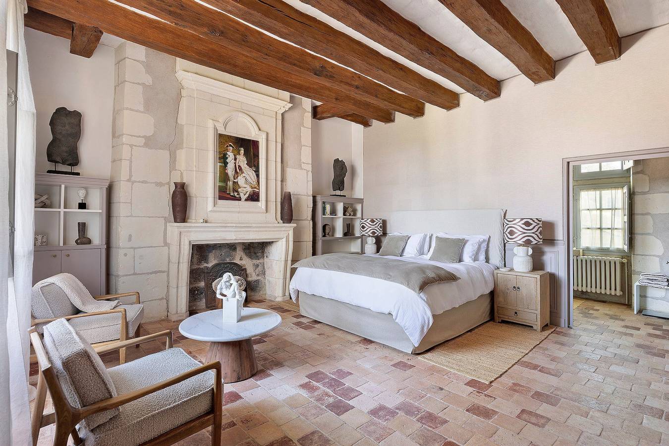 Chambre « Napoléon » avec piscine partagée, terrasse partagée et Wi-Fi in Restigné, Vallée de la Loire