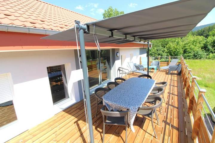 Ferienhaus für 8 Personen, mit Terrasse