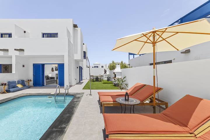 Casa vacanza per 4 persone, con giardino e terrazza in San Marcial del Rubicon