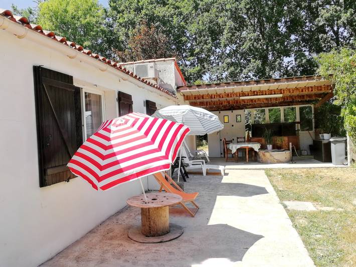 Gîte pour 6 personnes, avec jardin à Venansault