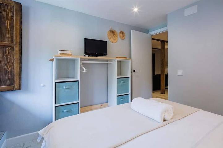 Entire apartment, Comfortable Apartment in a Traditional Asturian House in the Aller Valley in Cabanaquinta, Aller