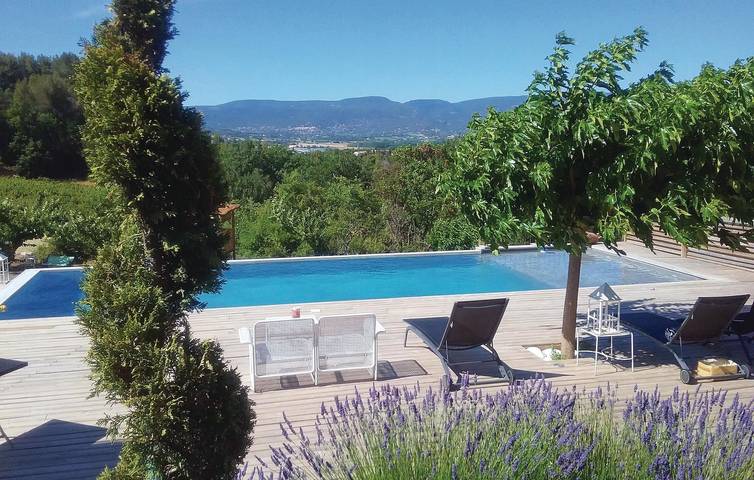 Appartement avec vue sur la montagne, parking et piscine in Apt, Parc naturel régional du Luberon