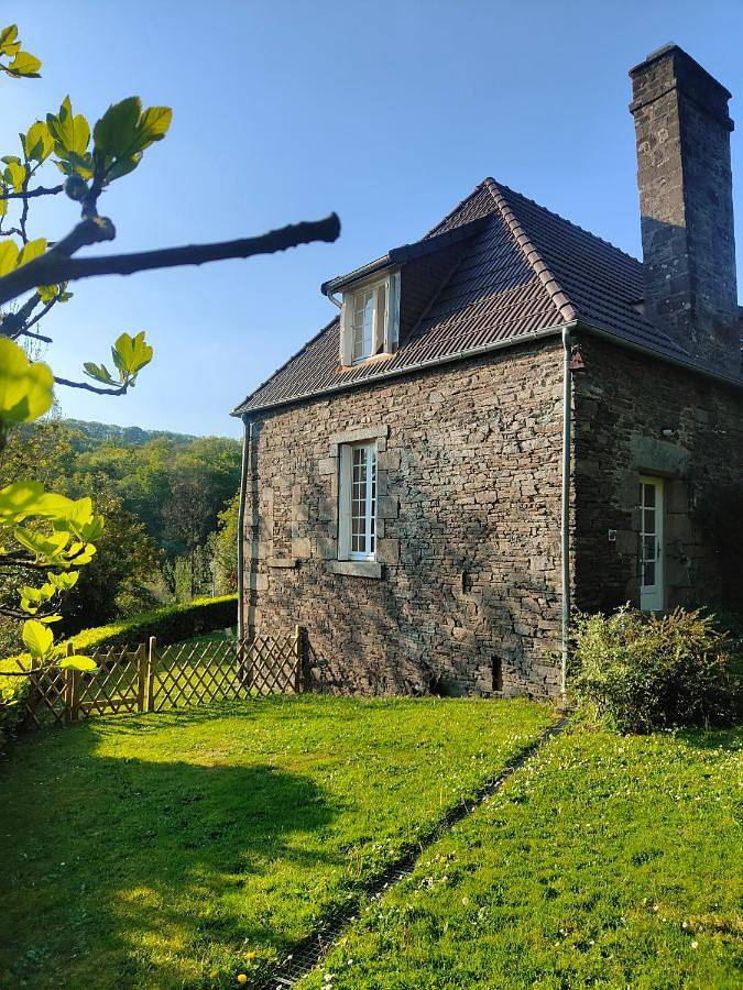 Location de vacances pour 6 personnes, avec jardin et vue à Brouains - 3