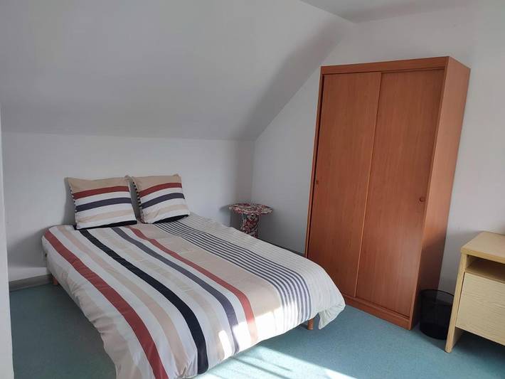 Gîte pour 3 personnes, avec vue et jardin dans Saint-Berthevin - 2