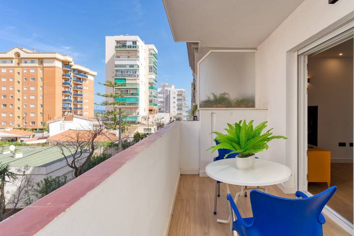 Entire apartment, Apartment 'La Siesta 5' with Shared Pool, Wi-Fi and Air Conditioning in Fuengirola Centre, Fuengirola