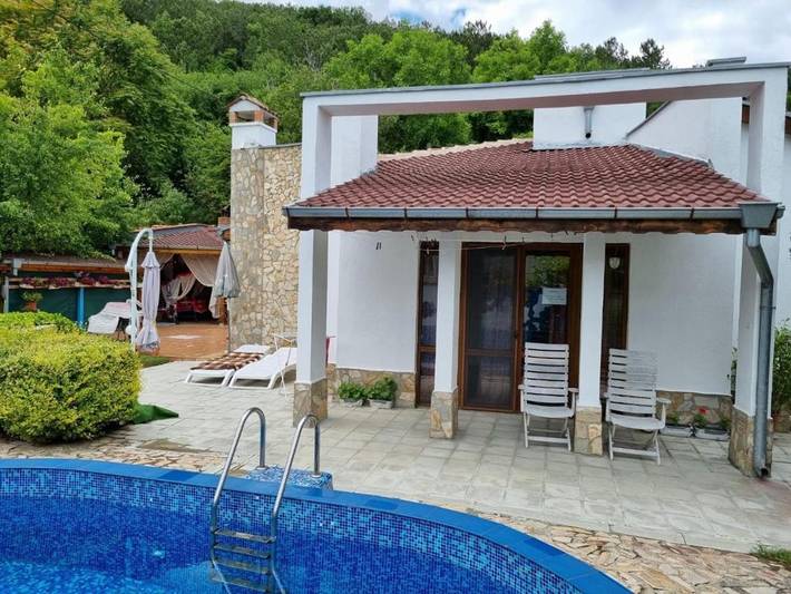 Villa pour 10 personnes, avec piscine et jardin, animaux acceptés en Bulgarie - 4