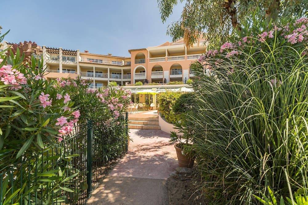 Appartement entier, Retraite pittoresque en bord de mer pour 4 in Les Issambres, Roquebrune-sur-Argens