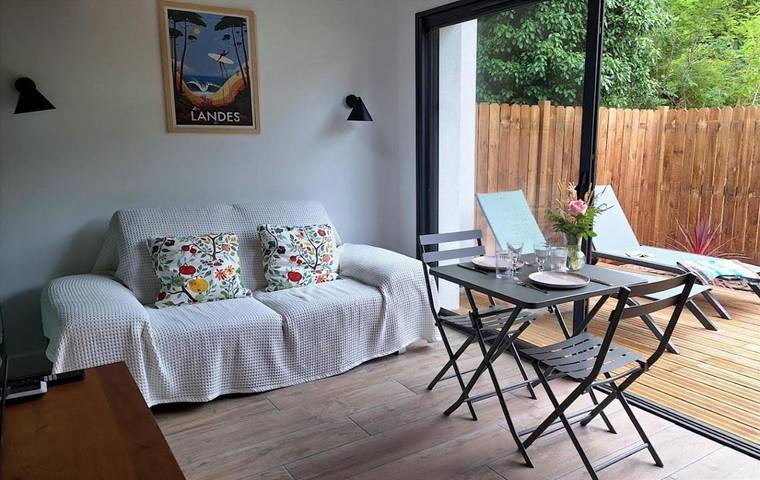 Appartement de vacances pour 3 personnes, avec jardin