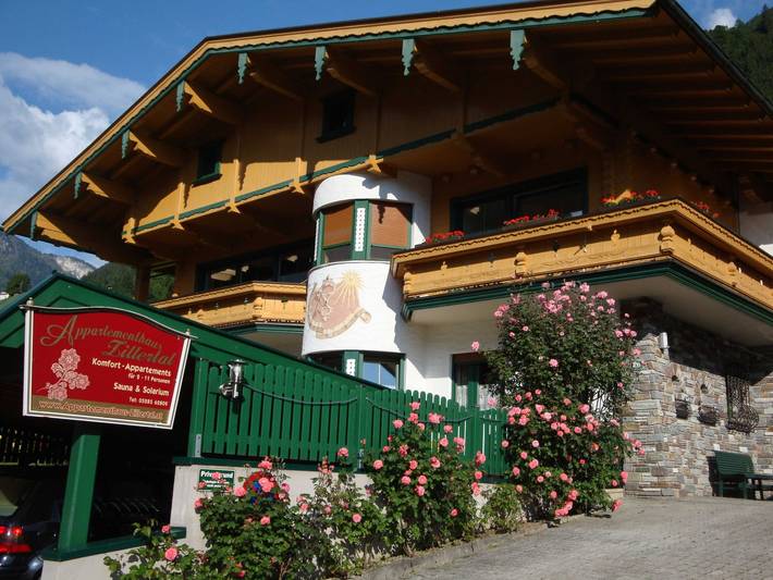 Ferienwohnung für 4 Personen, mit Garten und Ausblick sowie Sauna und Terrasse in Finkenberg - 4