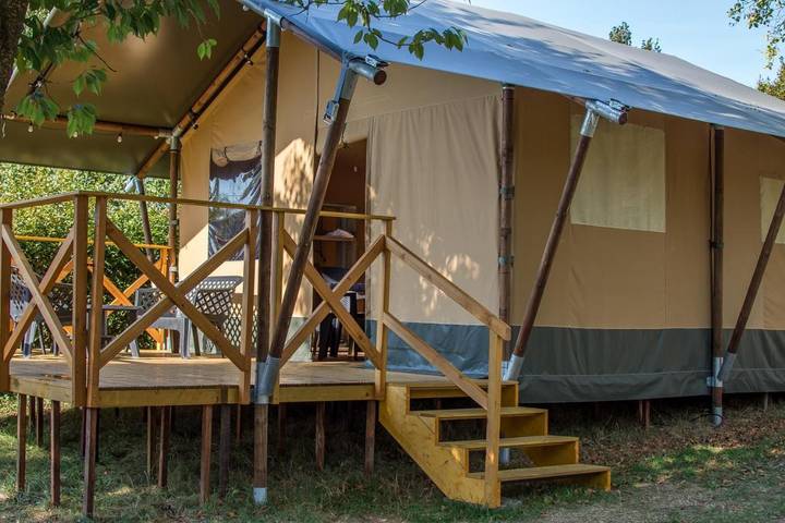 Parc de vacances pour 6 personnes, avec Terrasse et Vue à Berdorf