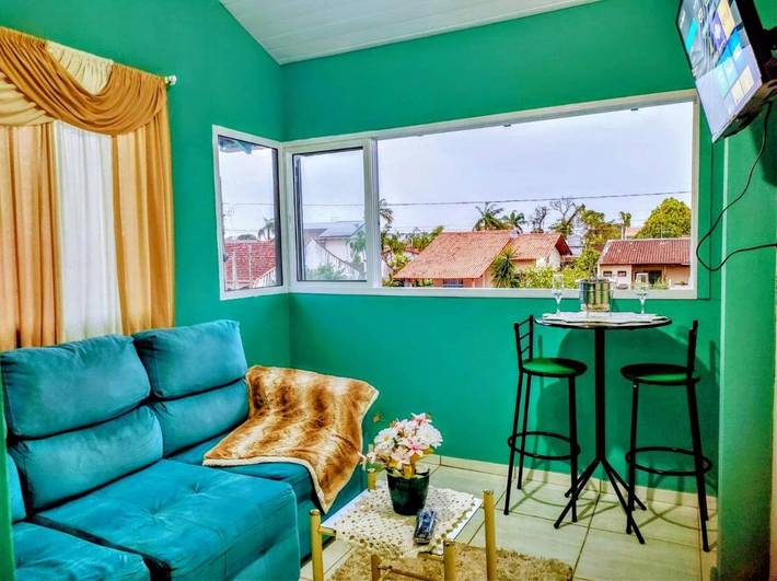 Casas e apartamentos de temporada para 5 pessoas, com vista em Praia da Enseada SC