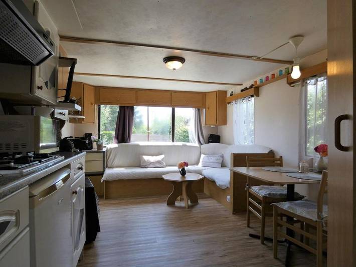 Location de vacances pour 3 personnes, avec jardin ainsi que vue et terrasse à Yèvres - 2