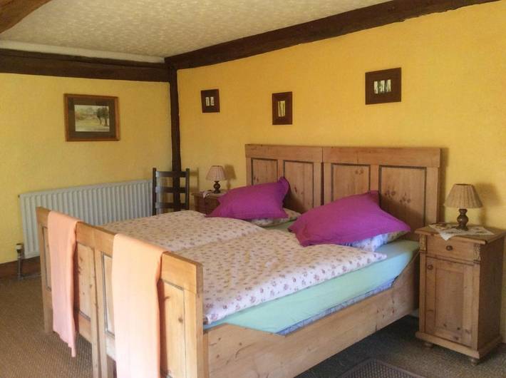 Chambre d’hôte pour 6 personnes, avec jardin et vue, animaux acceptés dans Livarot-Pays-d'Auge - 4