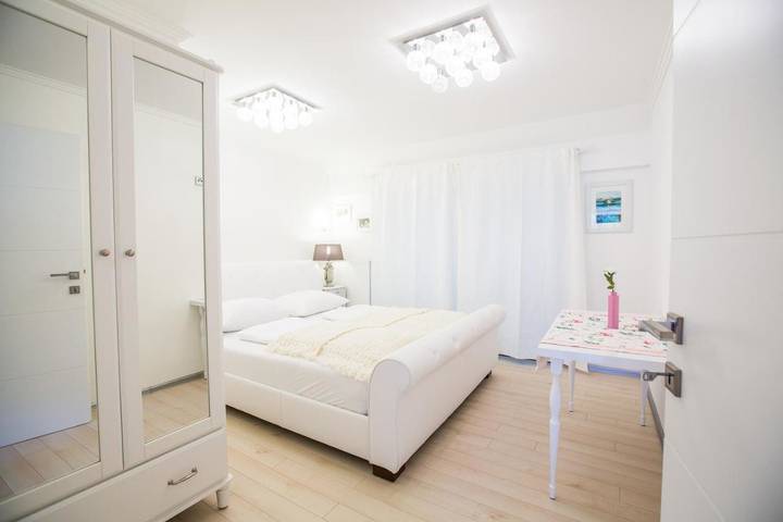 Ferienhaus für 2 Personen, mit Balkon und Sauna sowie Ausblick und Seeblick in Slowenien - 3