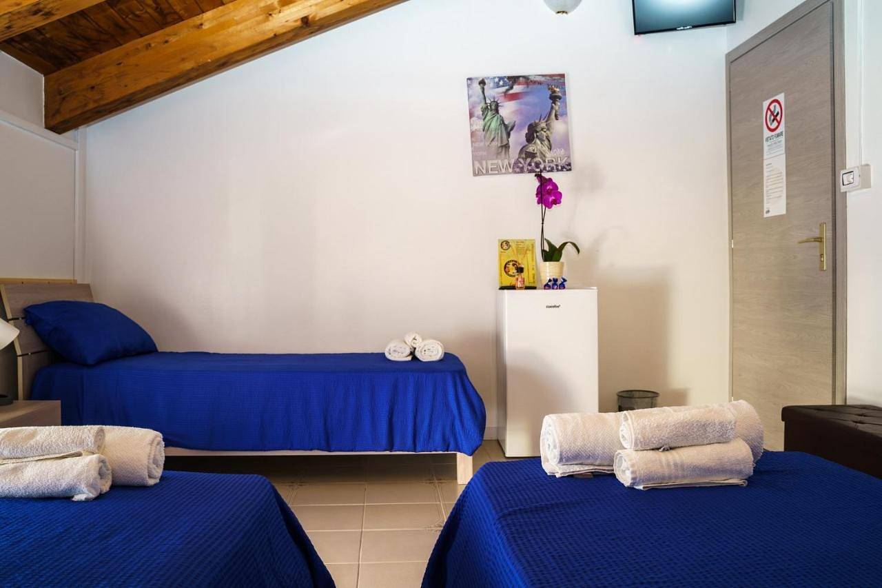 Triple Room with Private External Bathroom in Sapri, Cilento Coast