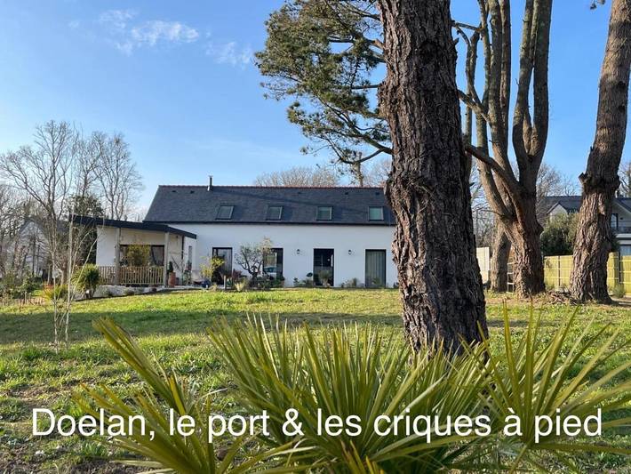 Chambre d’hôte pour 3 personnes, avec Terrasse ainsi que Jardin et Vue à Clohars-Carnoët