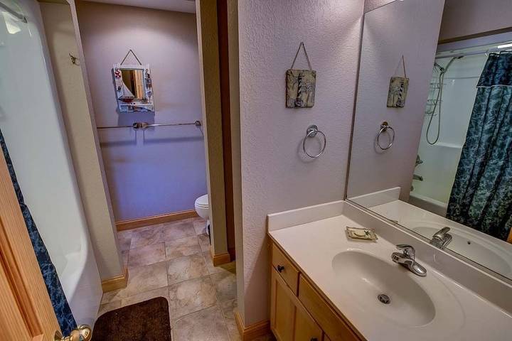 Vacation rental for 14 people, with balcony and hot tub in Nags Head