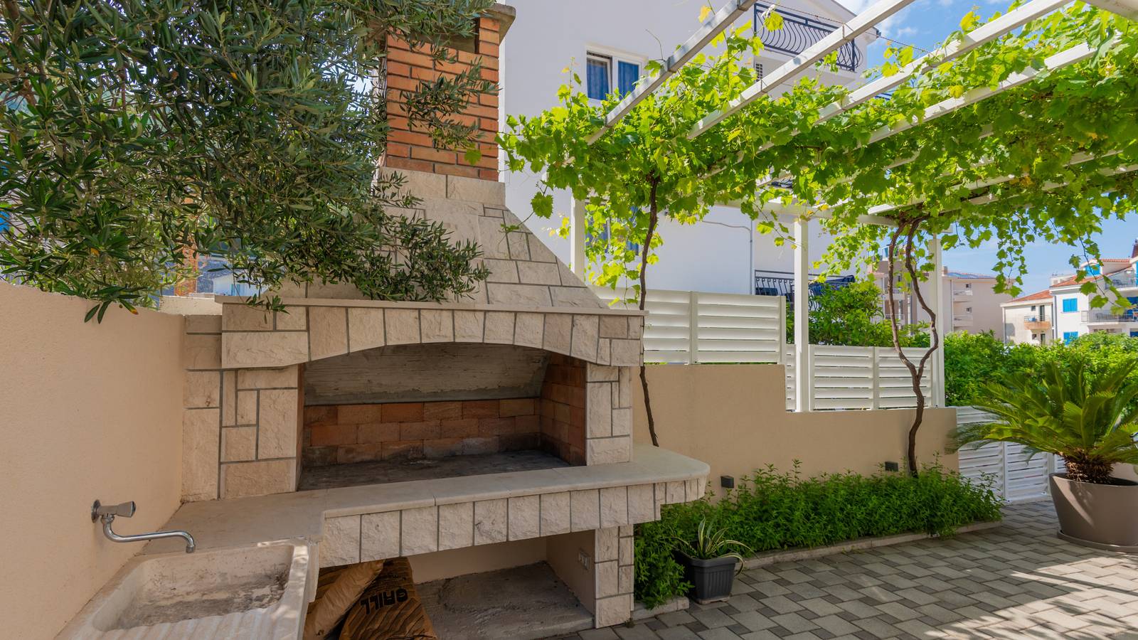 Holiday Home Vikk in Makarska by Villas Guide in Drvenik, Makarska Riviera