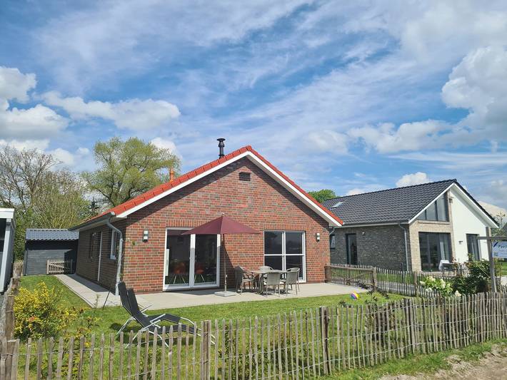 Ferienhaus für 6 Personen, mit Seeblick und Garten in Wesermarsch - 2