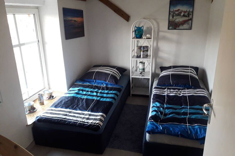 Ferienhaus Alte Scheune bis 5 Personen / 3 Sz in ruhiger Lage in Laage, Mecklenburgische Seenplatte