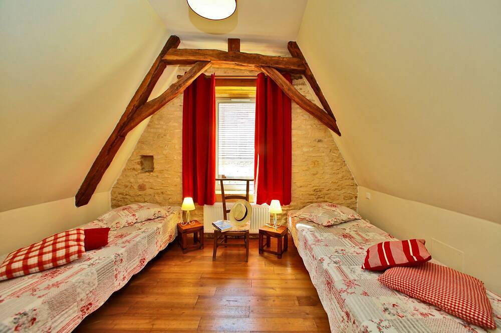 Gîte de charme pour 6 personnes avec piscine privée à proximité de Sarlat in La Chapelle-Aubareil, Périgord Noir