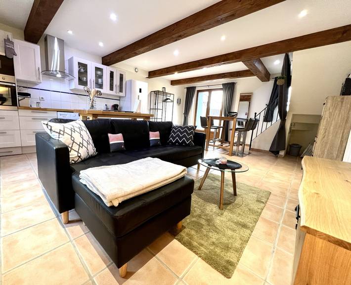 Gîte pour 4 personnes, avec piscine