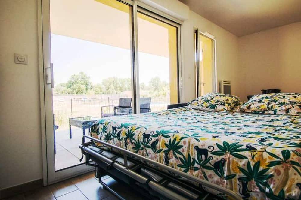 Geheel appartement, New studio with garden, in residence with swimming pool in Aix-en-Provence, Aix-en-Provence en omgeving