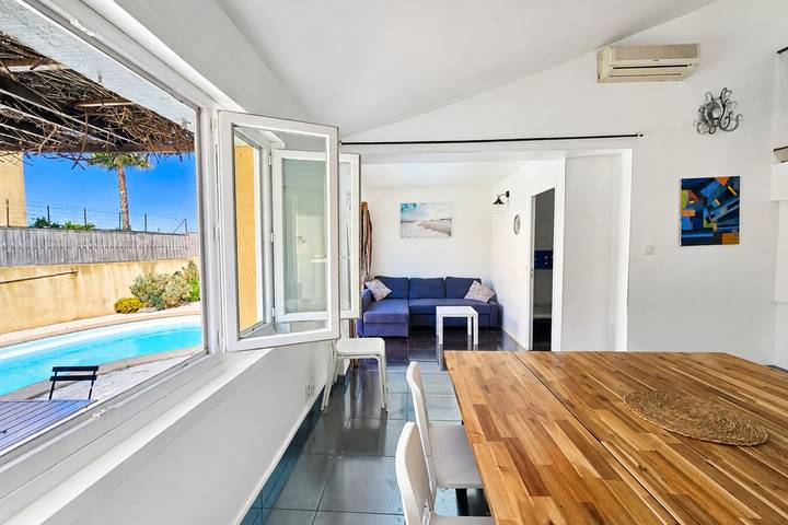 Piscine privé maison  à 50 mètre de la plage in Sanary-sur-Mer, Côte méditerranéenne (France)