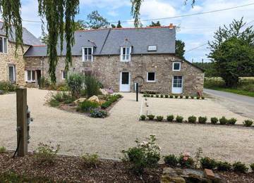 Gîte pour 2 personnes, avec vue et jardin à Corseul
