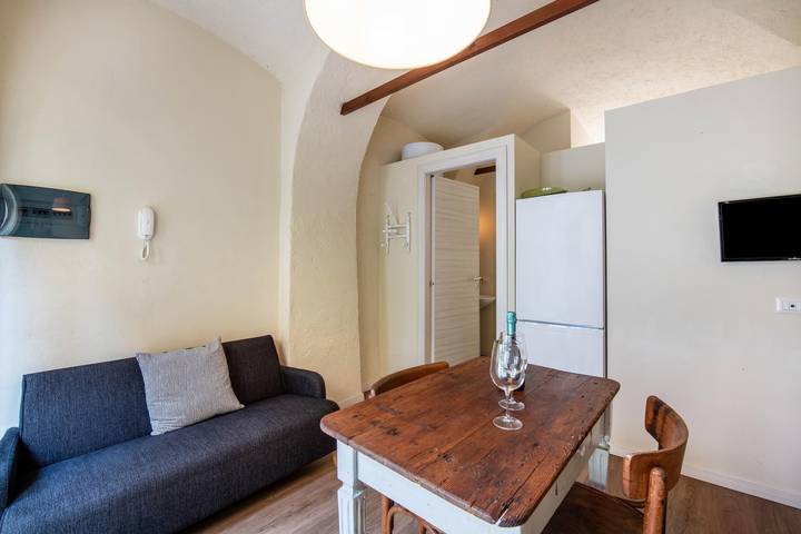 Appartamento intero, Apartments Portese Main Floor in San Felice del Benaco, Prealpi Gardesane