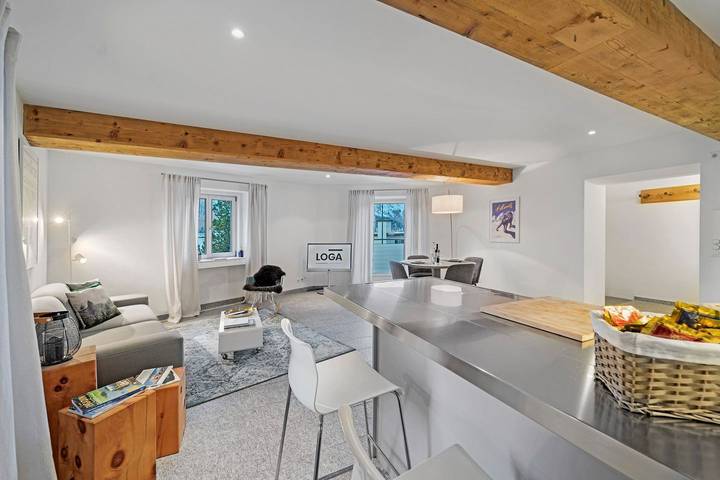 Ferienwohnung für 2 Personen, mit Terrasse und Ausblick in St. Moritz